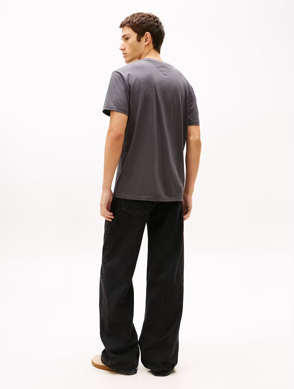 Tommy Jeans - Linear Logo Embroidery T-Shirt - Dark Grey