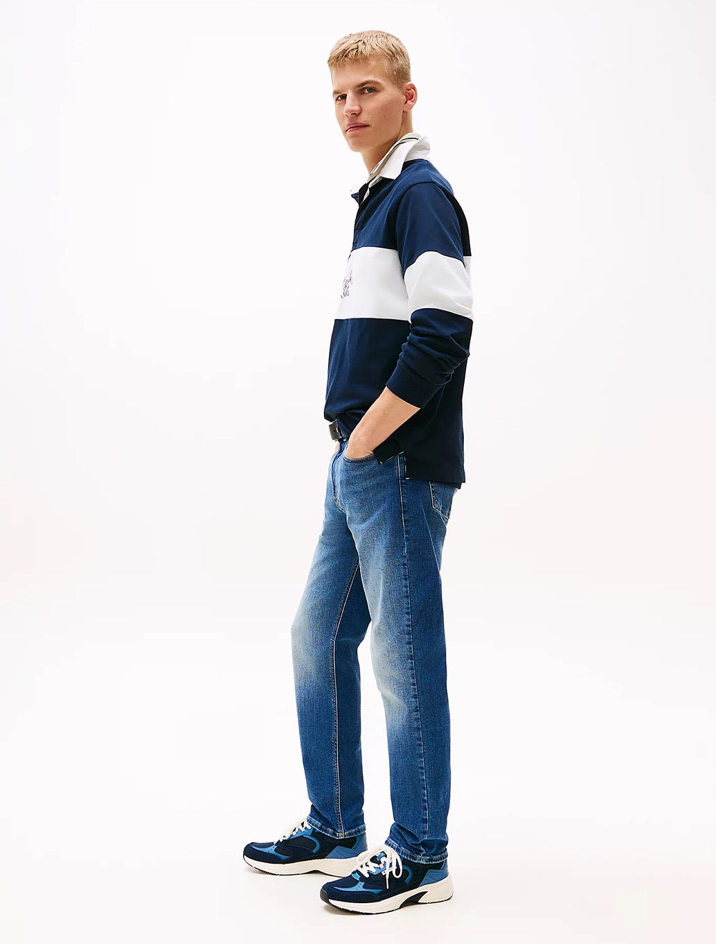 Tommy Jeans Ryan Slim Straight Jeans in Denim Blue