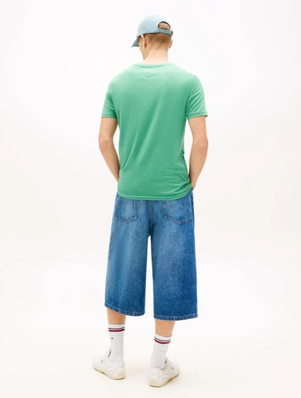 Tommy Jeans Extra Slim Fit T-Shirt in Green