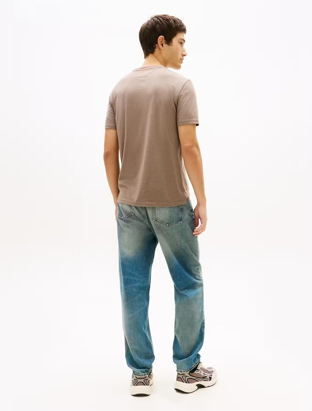 Tommy Jeans Extra Slim Fit T-Shirt in Light Brown