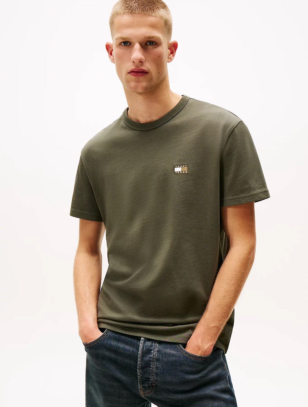 Tommy Jeans - Tonal Tommy Badge Crew Neck T-Shirt - Khaki